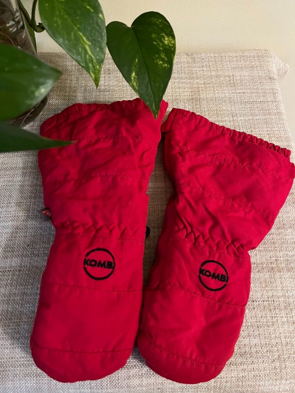 Kombi "The Candy Man" Toddler Insulated Mittens - Small
